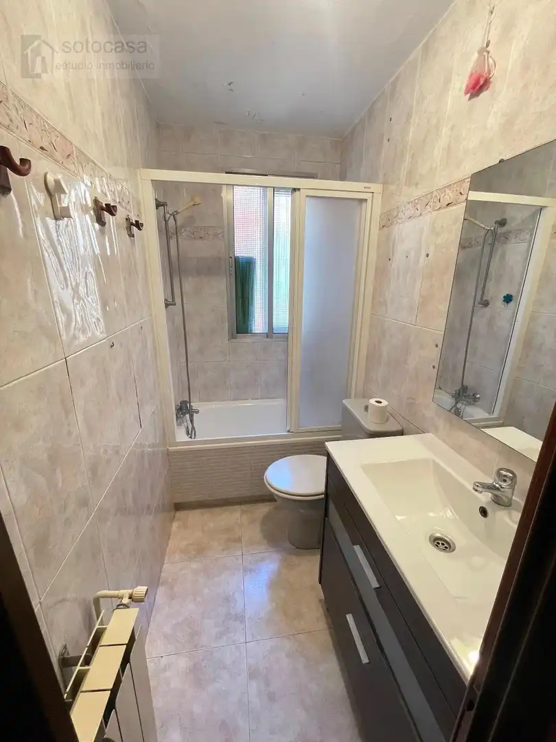 Bathroom of Flat for rent in Rondilla