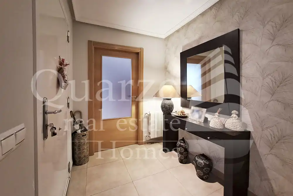 Casa adosada en venta en Plasencia con Calefacción, Terraza y Balcón