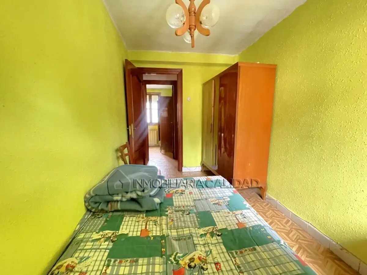 Schlafzimmer von Haus oder Chalet zum Verkauf in Burgos mit Heizung
