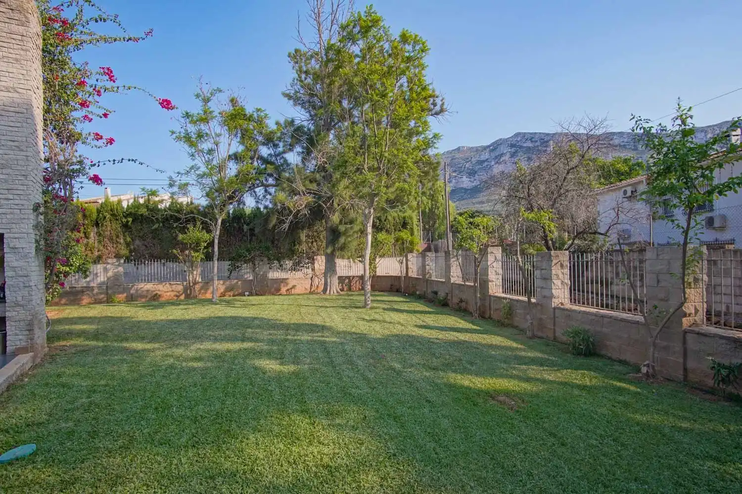 Jardín de Casa o chalet en venta en Dénia con Aire acondicionado, Calefacción y Terraza