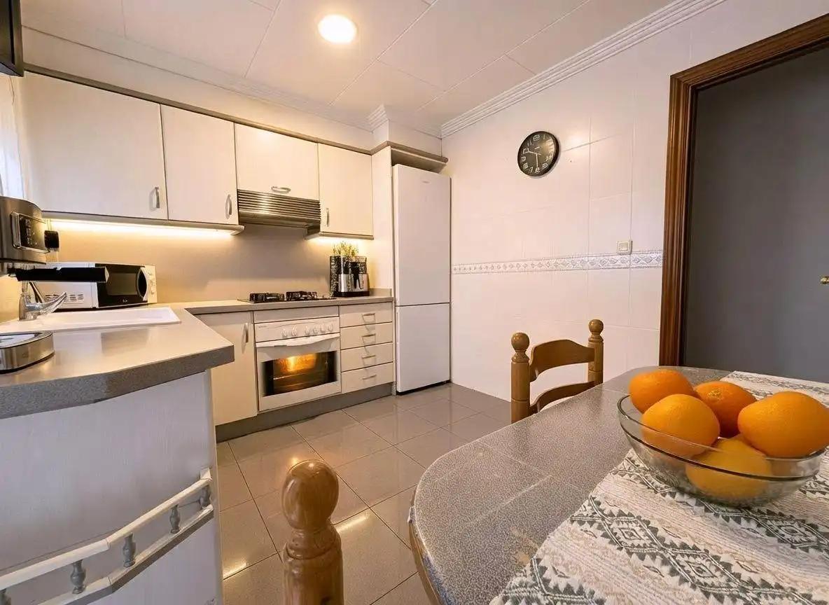 Cocina de Piso en venta en Torrent con Aire acondicionado y Balcón