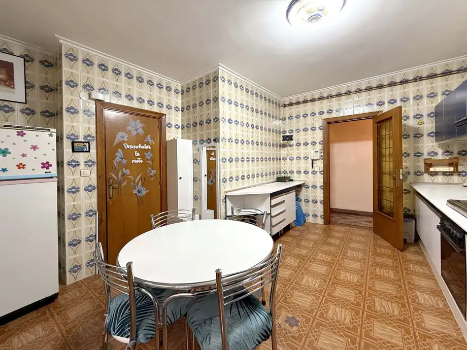 Cocina de Piso en venta en Vitoria - Gasteiz con Calefacción, Terraza y Trastero