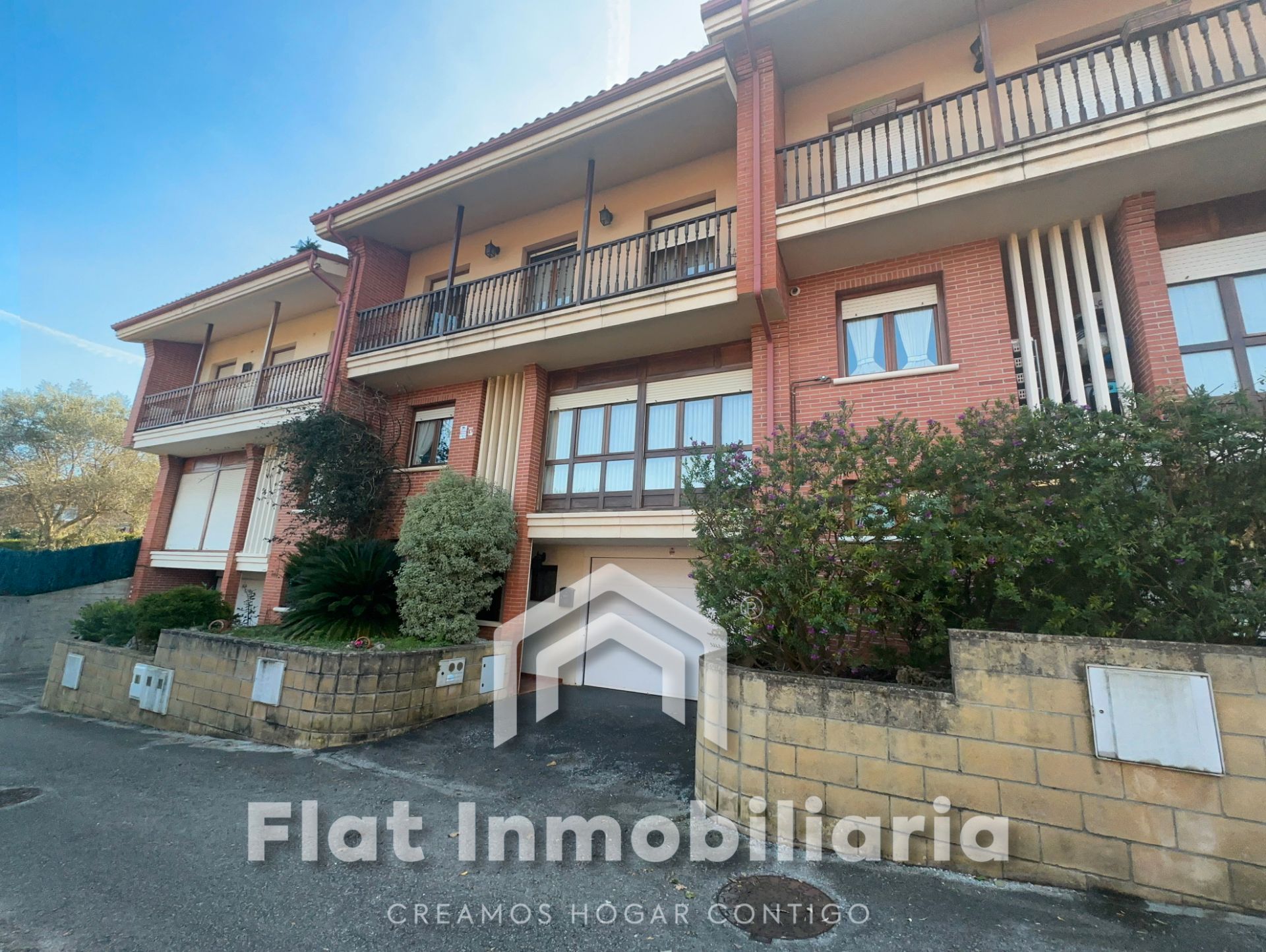 Exterior view of House or chalet for sale in Castro-Urdiales  with Heating, Private garden and Terrace