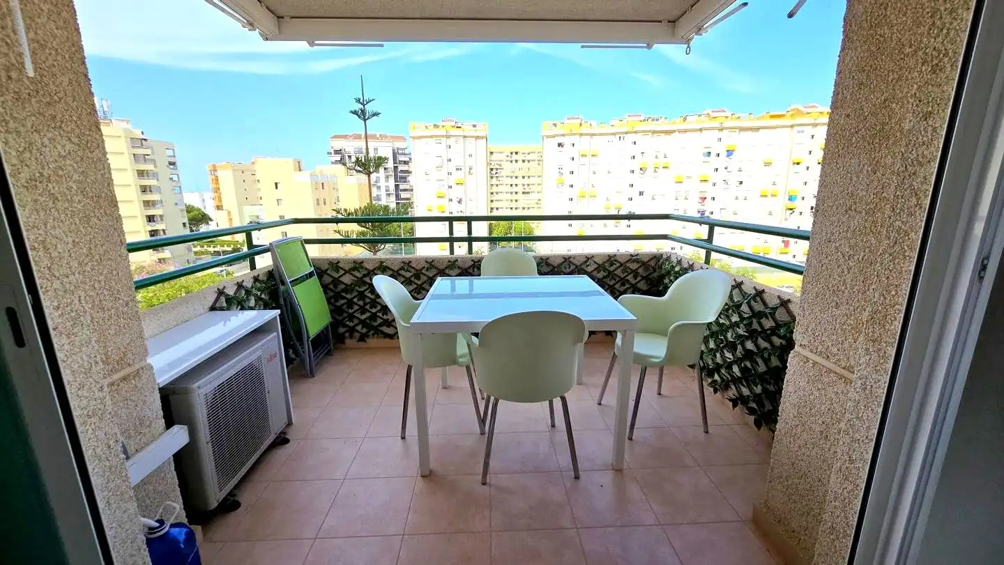 Terrassa de Apartament de lloguer en Gandia amb Aire condicionat, Parquet i Terrassa