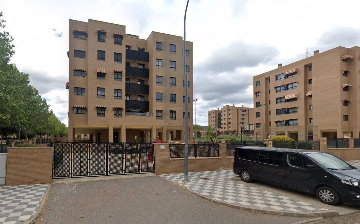 Vista exterior de Pis de lloguer en Cuenca Capital amb Traster