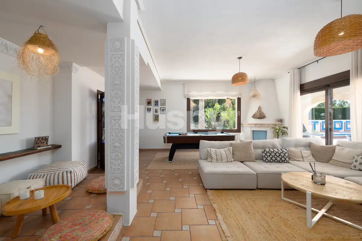 Sala d'estar de Casa o xalet en venda en Elche / Elx amb Aire condicionat, Calefacció i Jardí privat