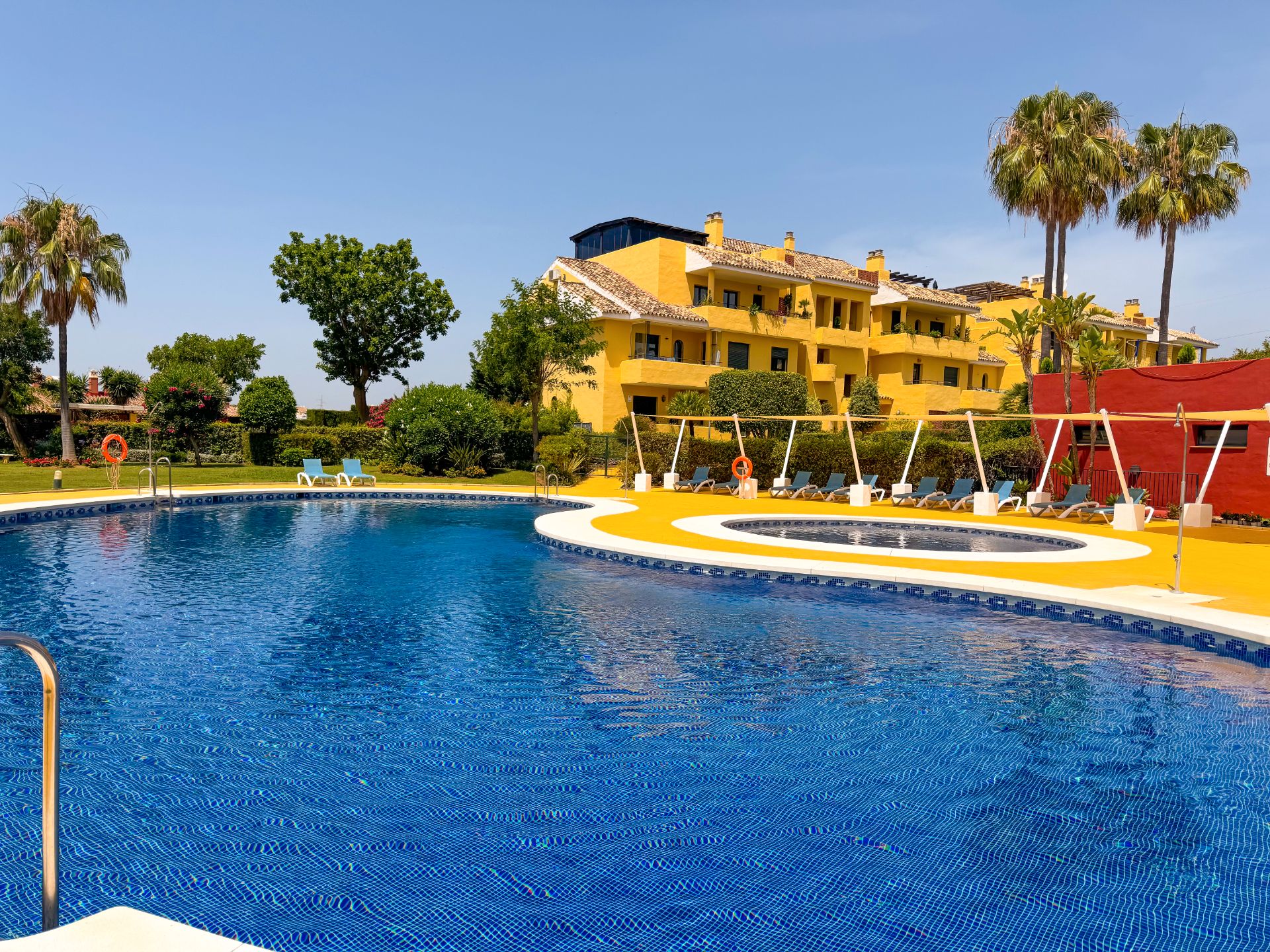 Apartament en venda a Bel - Air, Benamara - Atalaya, Estepona