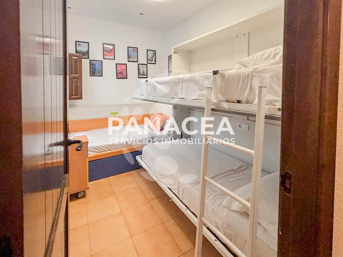 Piso en venta en Carataunas con Terraza, Amueblado y Horno