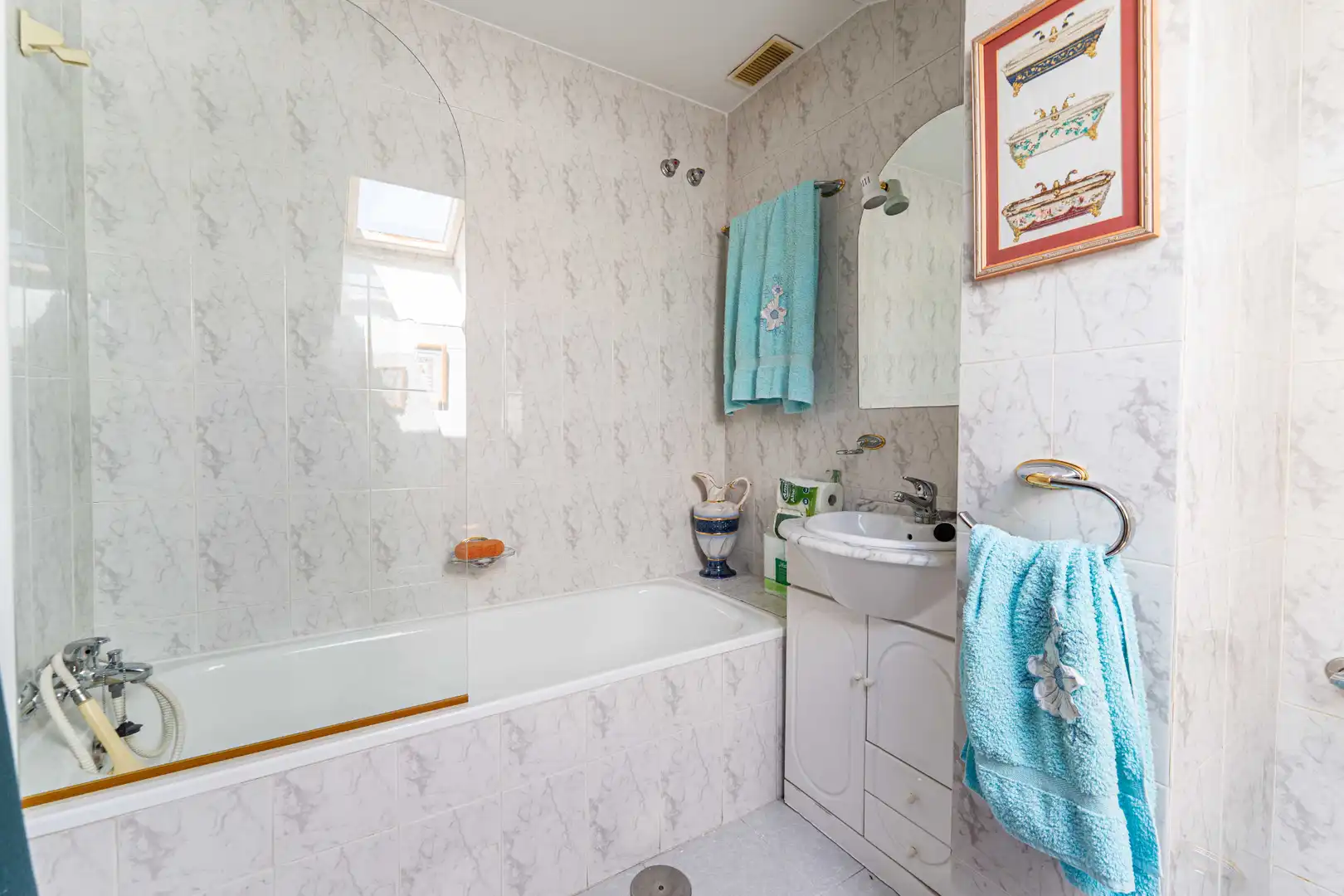 Baño de Ático en venta en Alpedrete con Calefacción, Terraza y Amueblado
