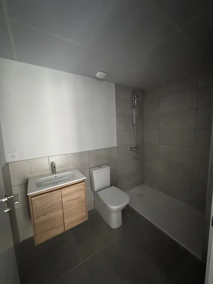 Bany de Planta baixa en venda en Mijas amb Aire condicionat, Terrassa i Piscina