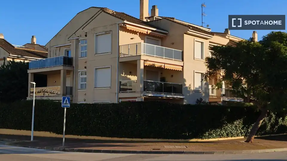 Habitació a Montañar - El Arenal