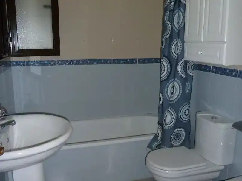 Bathroom of Flat for rent in Ronda  with Furnished