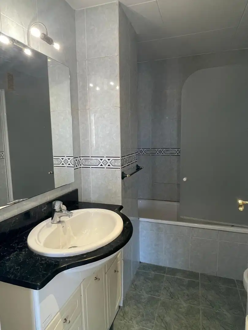 Baño de Piso en venta en Valencia con Aire acondicionado, Terraza y Balcón