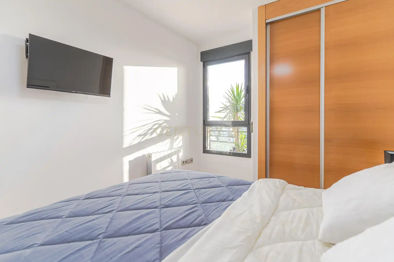 Dormitori de Apartament en venda en Granada amb Aire condicionat, Traster i Piscina