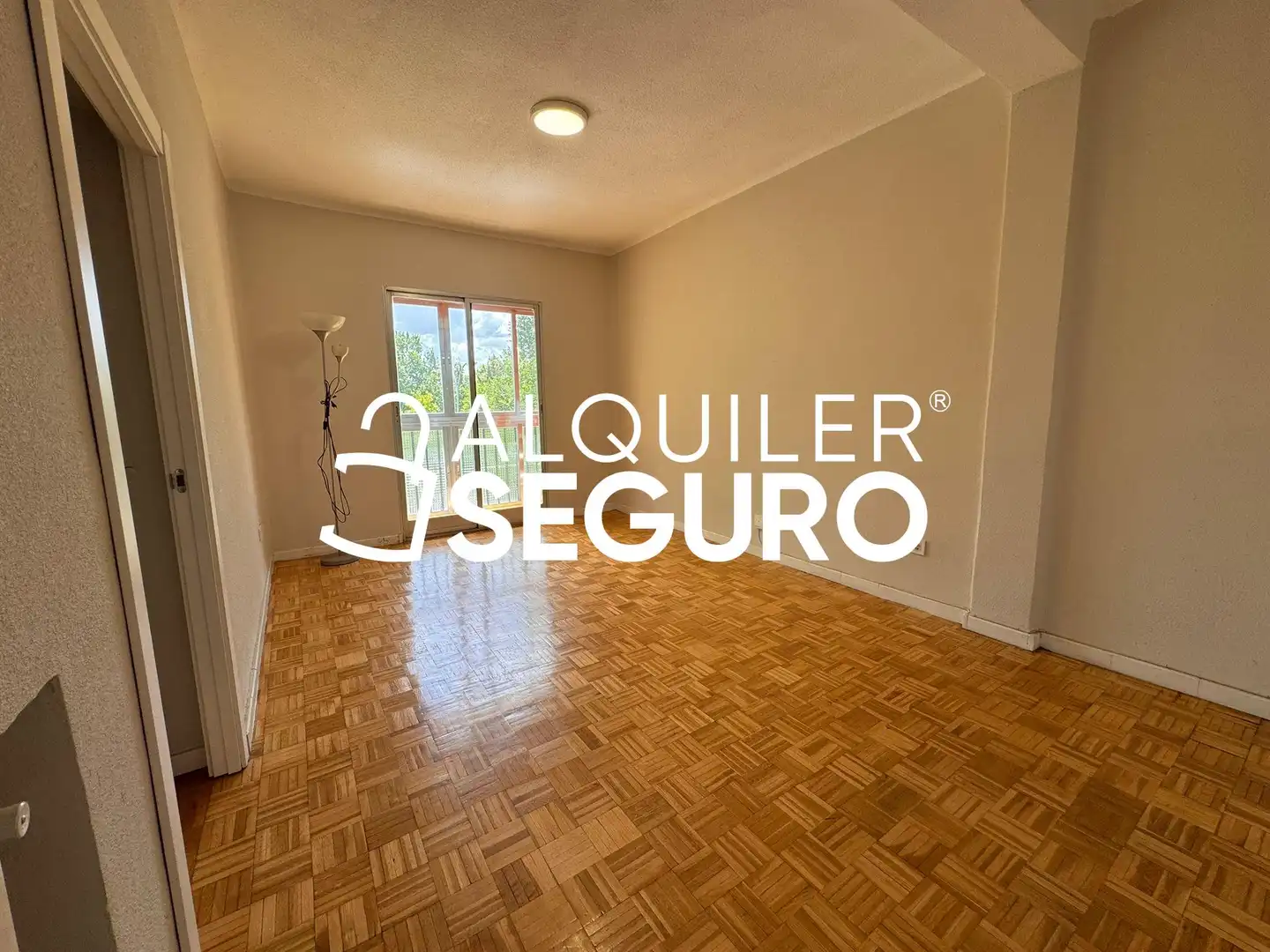 Bedroom of Flat for rent in  Madrid Capital  with Air Conditioner, Heating and Terrace