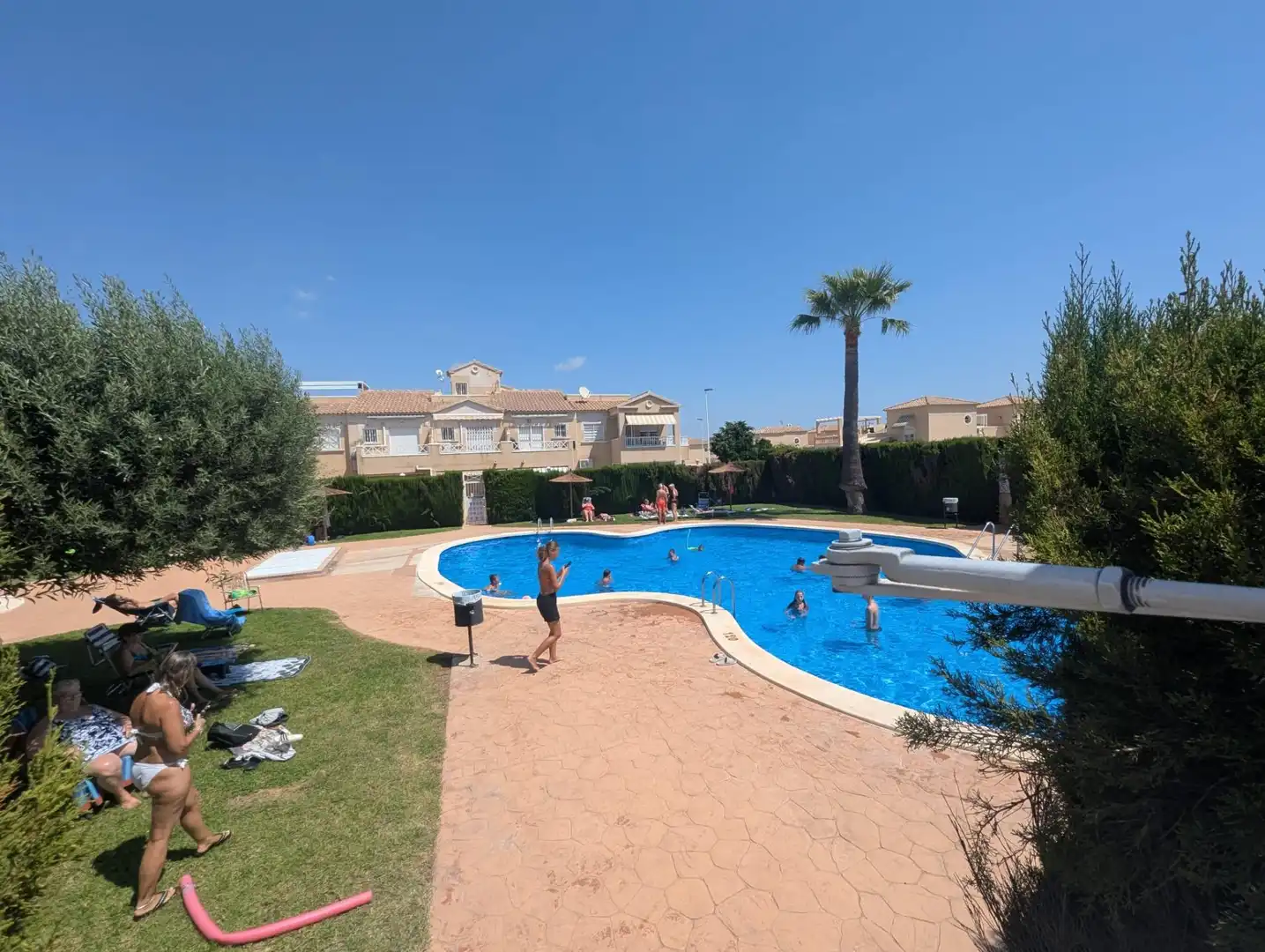 Bungalow amb jardí en venda a Calle Calle Pablo Mercader Torregrosa 12, imagen 2