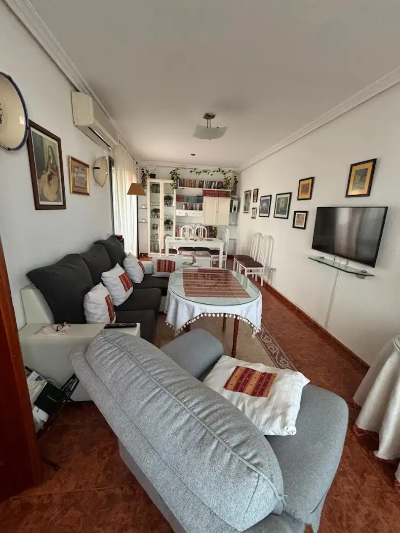 Sala d'estar de Casa adosada en venda en Olivenza amb Terrassa i Balcó