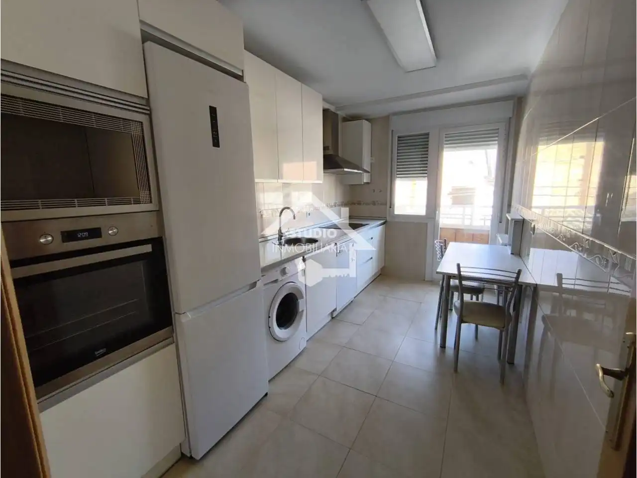Cocina de Casa adosada en venta en Mendavia con Calefacción, Jardín privado y Parquet