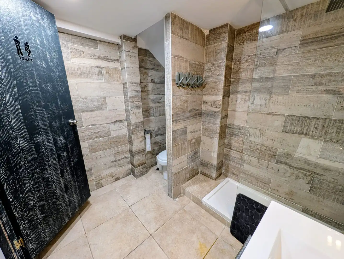 Baño de Casa adosada en venta en Badalona con Parquet, Terraza y Trastero