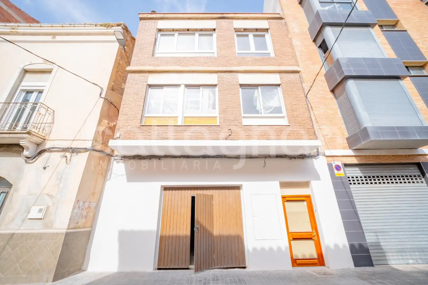 Exterior view of Buildings for sale in Burriana / Borriana