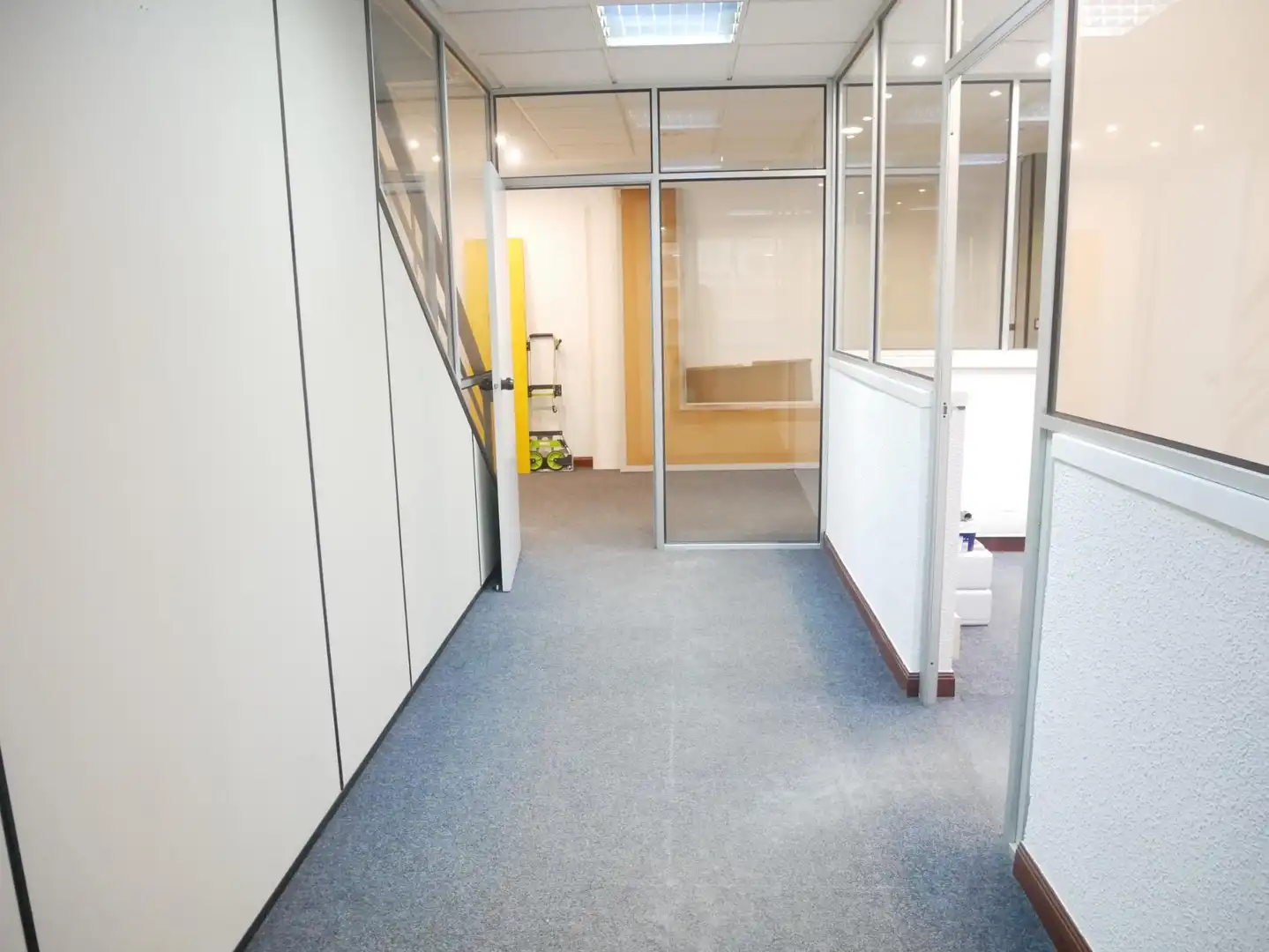 Büro zur Miete in Basauri  mit Klimaanlage und Heizung