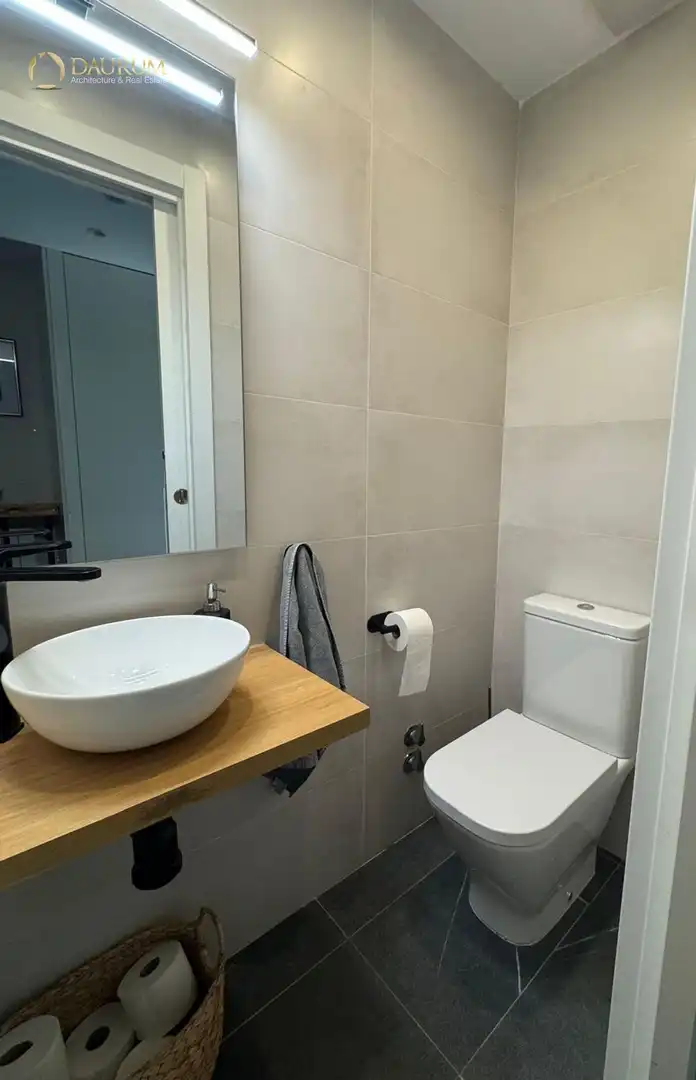Baño de Casa adosada en venta en Pozuelo de Alarcón con Aire acondicionado, Calefacción y Jardín privado