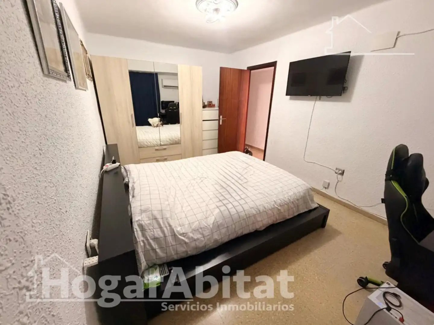 Bedroom of Flat for sale in Cheste  with Air Conditioner, Heating and Terrace