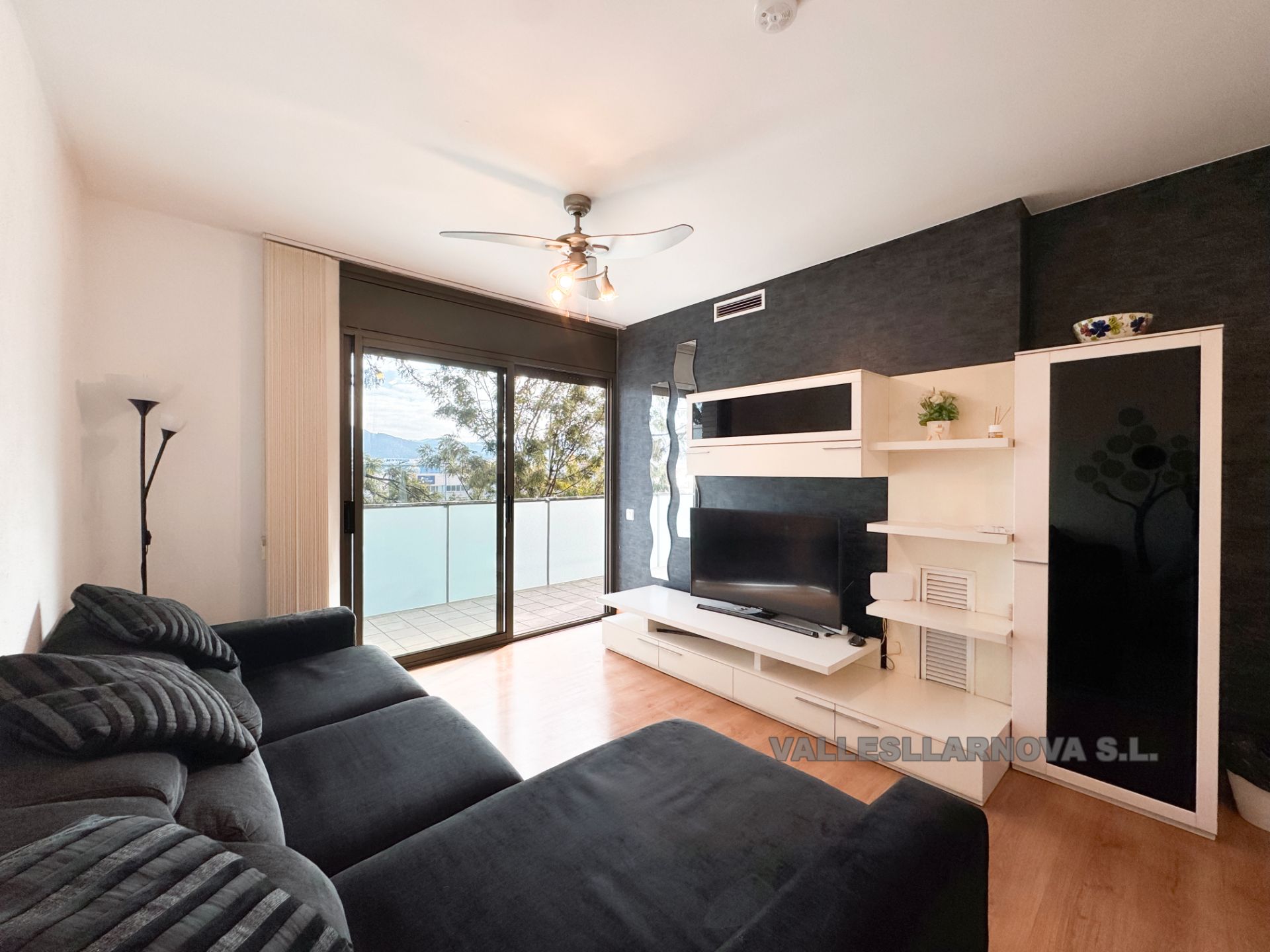 Sala d'estar de Pis en venda en Montcada i Reixac amb Aire condicionat, Calefacció i Parquet