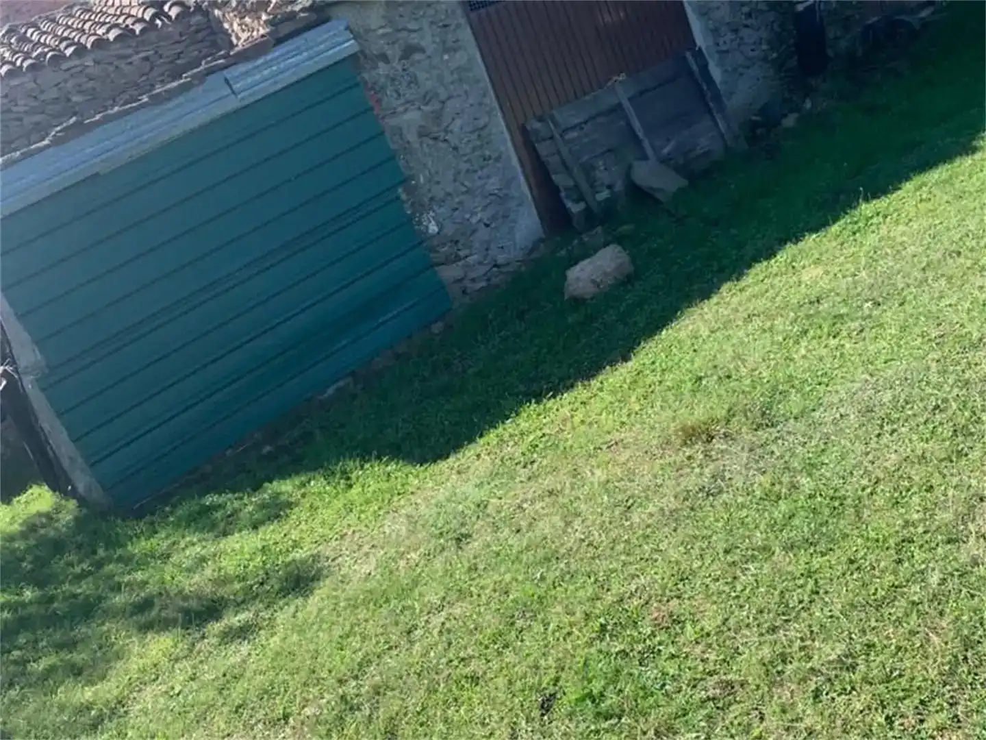 Casa adosada en venda en Viana do Bolo amb Jardí privat, Traster i Moblat