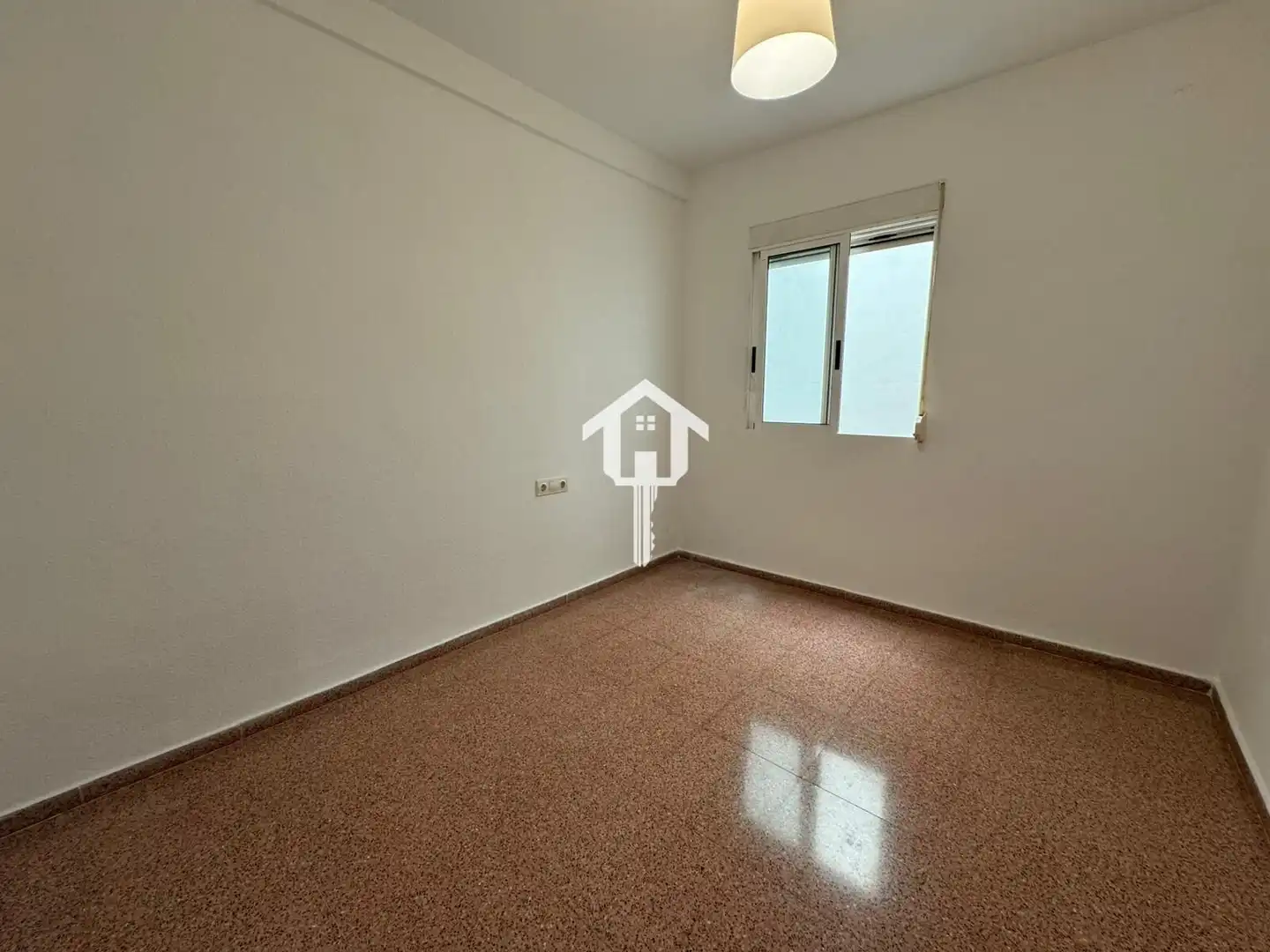 Habitación de Casa adosada en venta en Alicante / Alacant con Terraza, Trastero y Amueblado