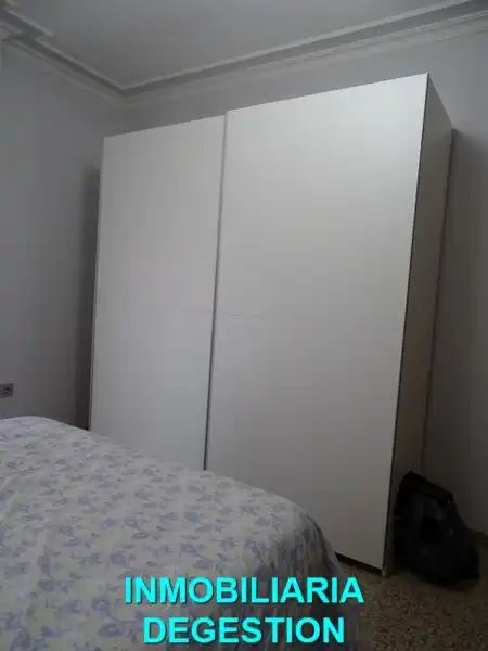 Schlafzimmer von Wohnungen zur Miete in Linares mit Klimaanlage, Heizung und Möbliert