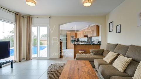 Foto 4 de Casa o xalet en venda a Carrer Om, 5, Mas Pere - Río de Oro, Girona