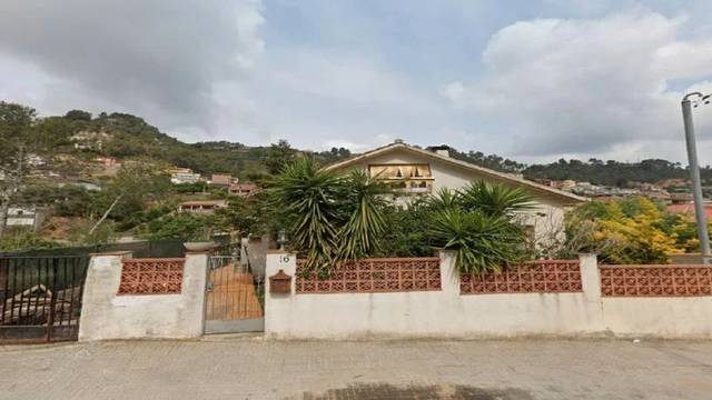 Casa-chalet en Venta en Carrer Poeta Pitarra en Vallirana