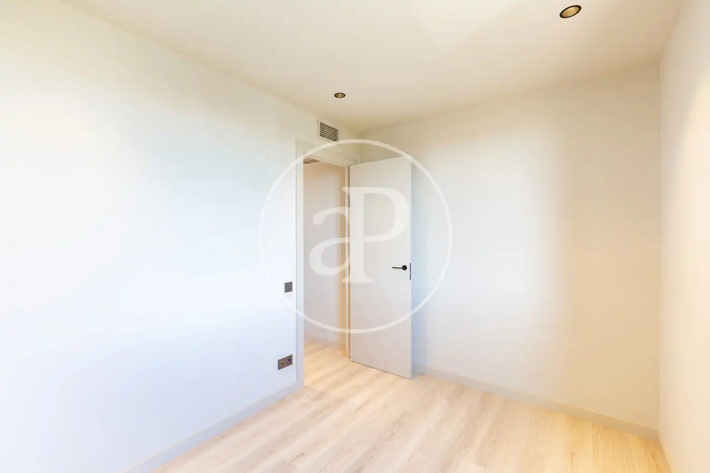 Penthouse with terrace for sale in Carrer de Provença, imagen 13