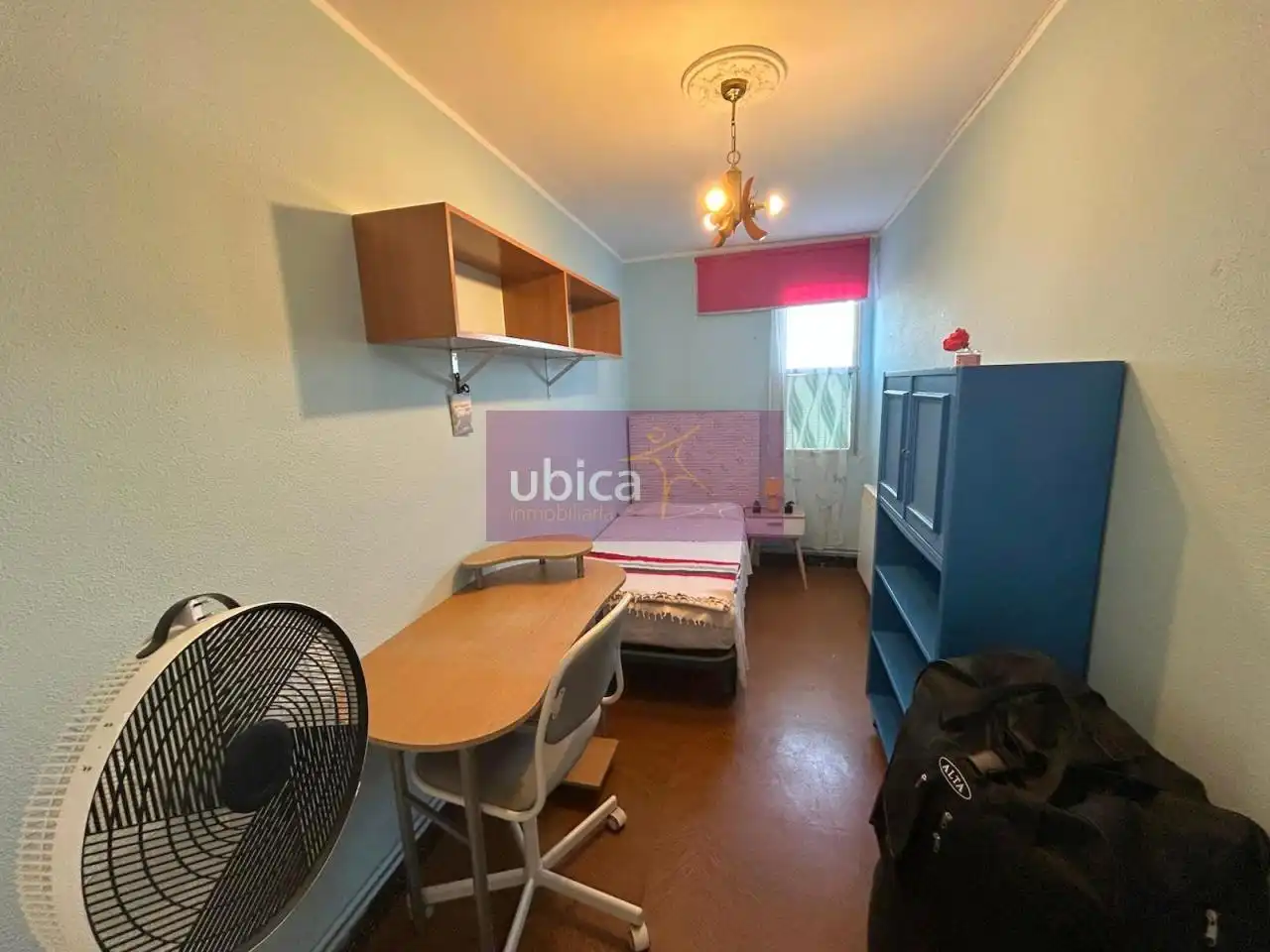 Habitación de Piso en venta en Vigo  con Calefacción y Trastero