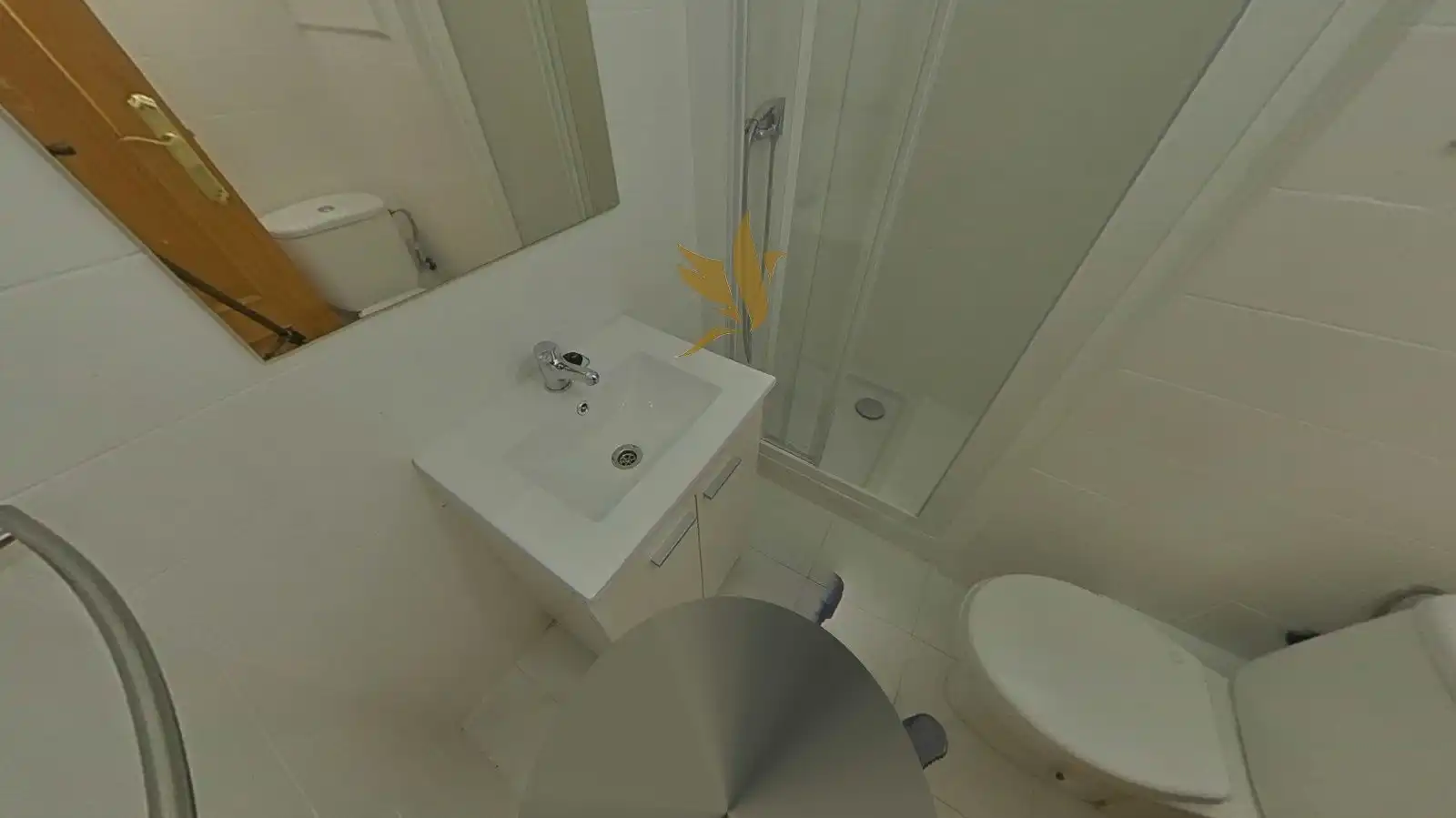Bathroom of Flat for sale in Badalona