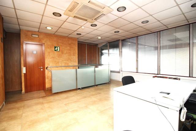 Oficina en Alquiler en Palaudaries en Lliçà de Vall