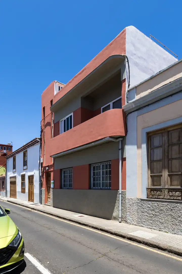 Vista exterior de Pis en venda en San Cristóbal de la Laguna amb Jardí privat, Terrassa i Moblat