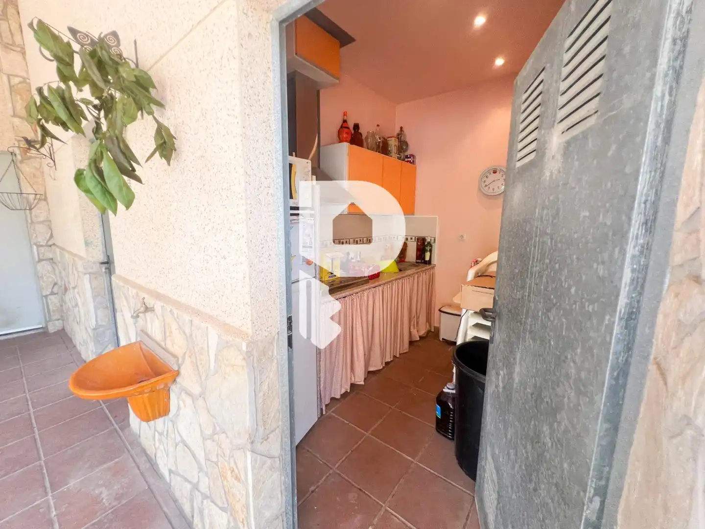 Cuina de Casa o xalet en venda en Vallirana amb Aire condicionat, Calefacció i Jardí privat