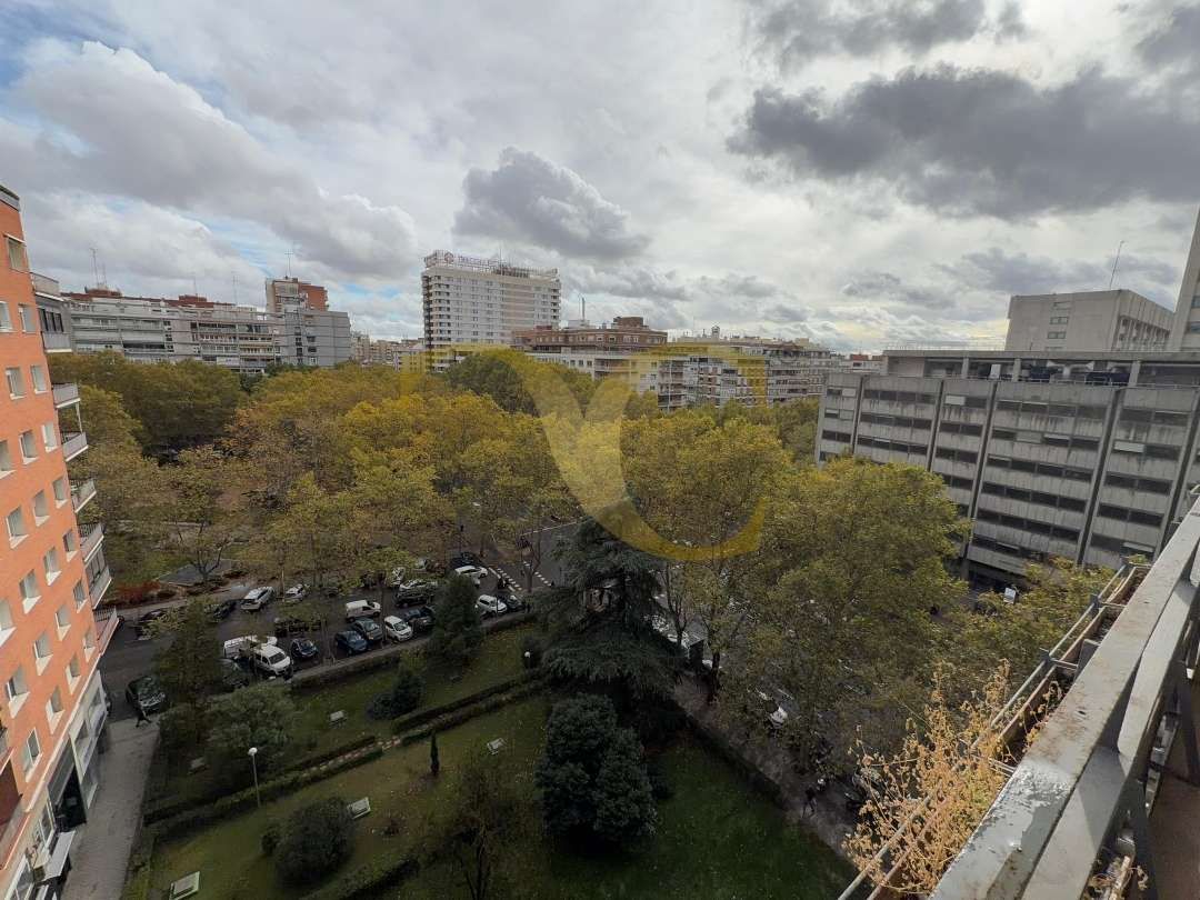 Vista exterior de Pis de lloguer en  Madrid Capital amb Aire condicionat, Calefacció i Terrassa