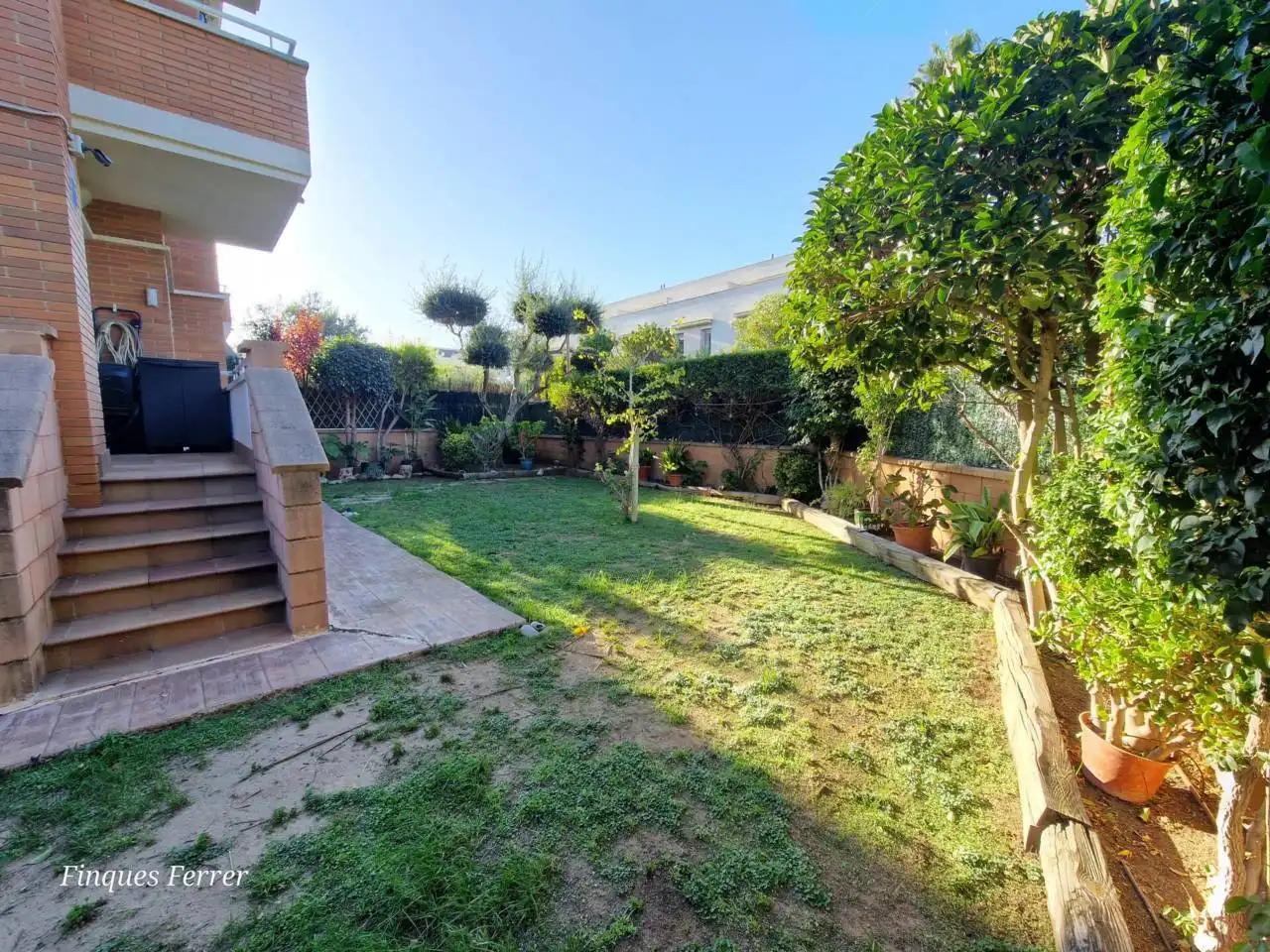 Jardín de Piso de alquiler en Cubelles con Aire acondicionado, Calefacción y Jardín privado