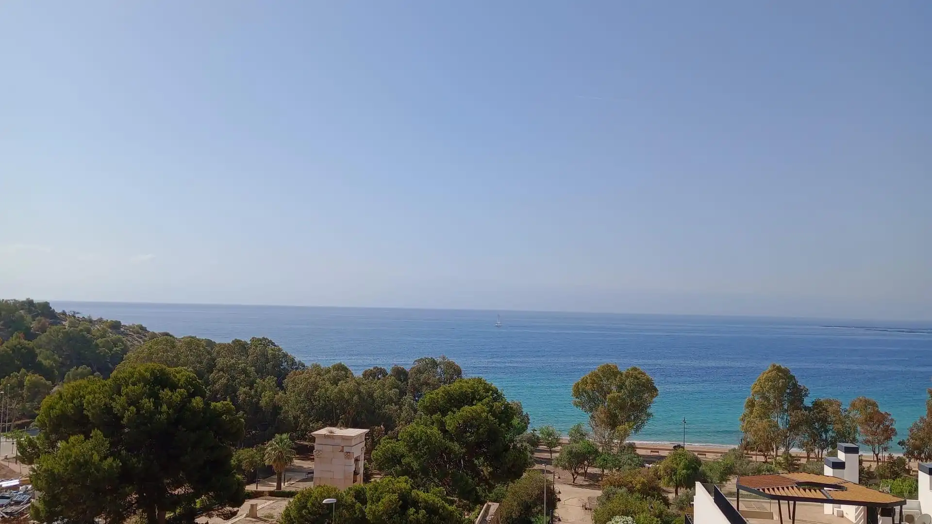 Vista exterior de Ático en venta en Villajoyosa / La Vila Joiosa con Aire acondicionado, Calefacción y Jardín privado
