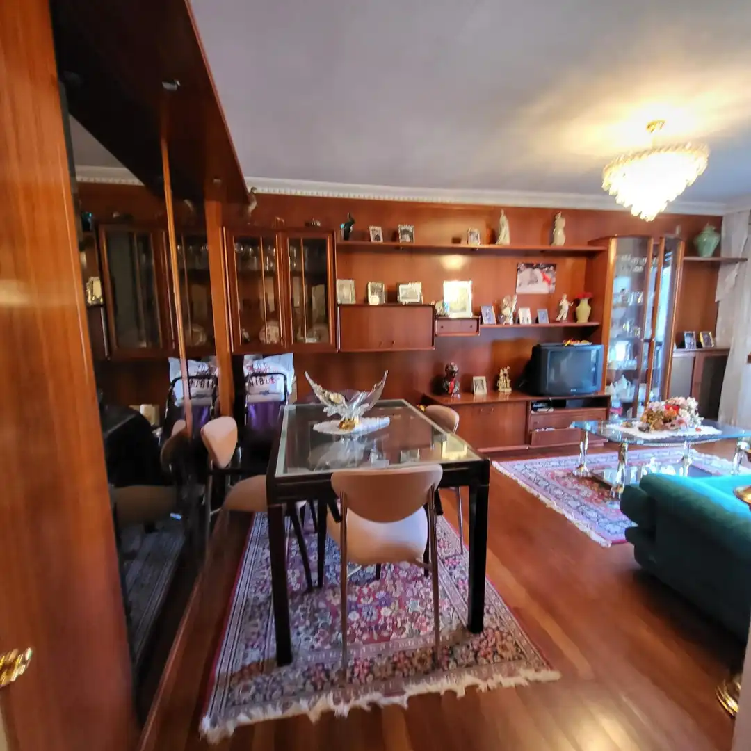 Sala de estar de Piso en venta en Basauri  con Calefacción, Terraza y Trastero
