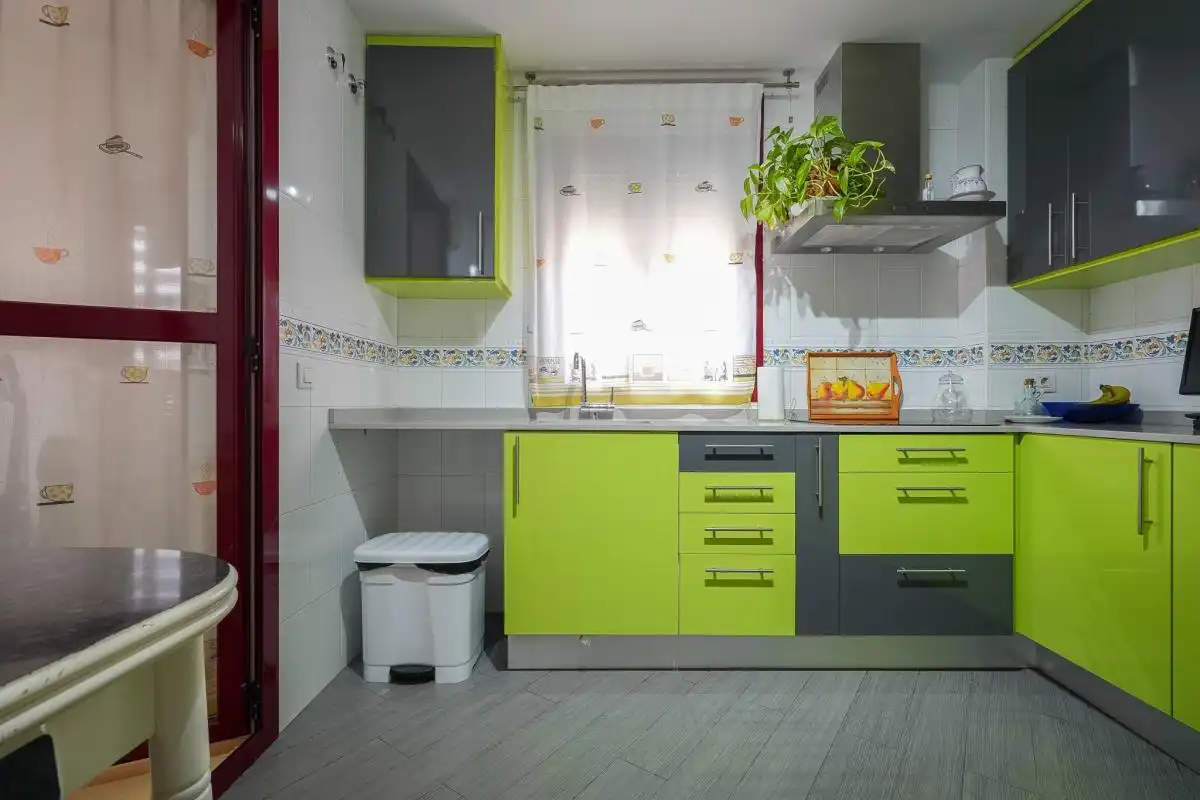 Cocina de Piso en venta en Torrejón de Ardoz con Aire acondicionado, Calefacción y Jardín privado