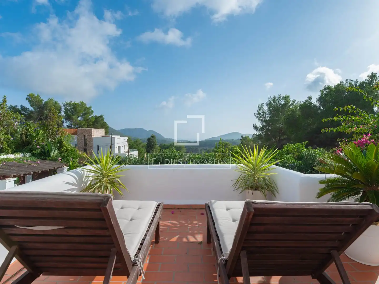 Terrassa de Casa o xalet en venda en Santa Eulària des Riu amb Aire condicionat, Calefacció i Jardí privat