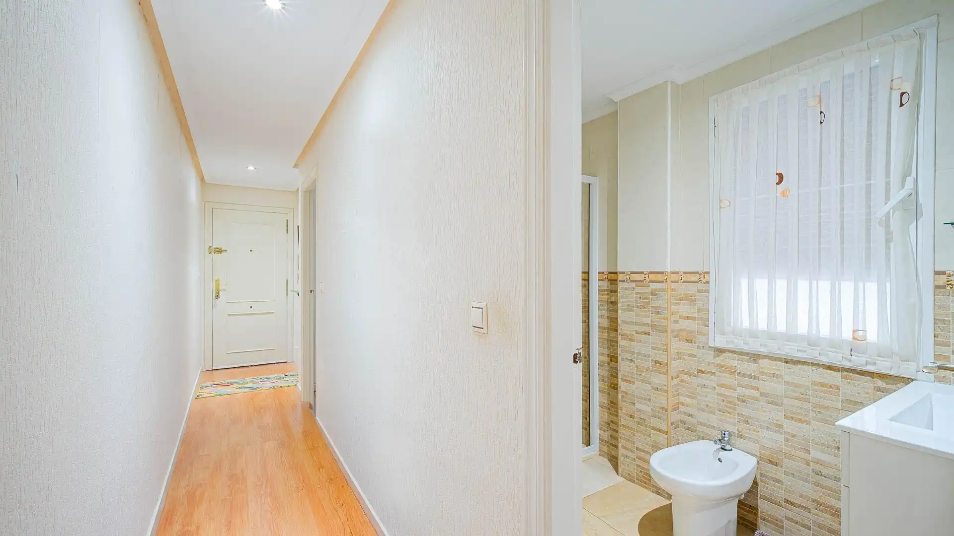 Apartament en venda en Torrevieja amb Moblat i Balcó