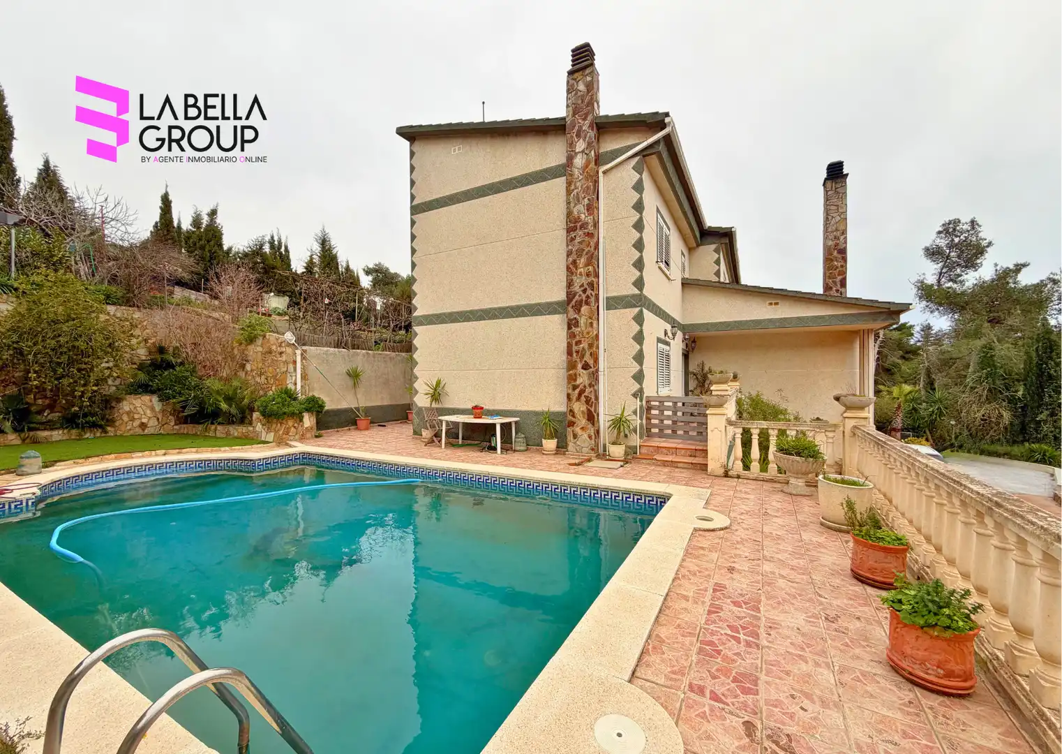 Villa con piscina in vendita a Carrer Solei, imagen 2