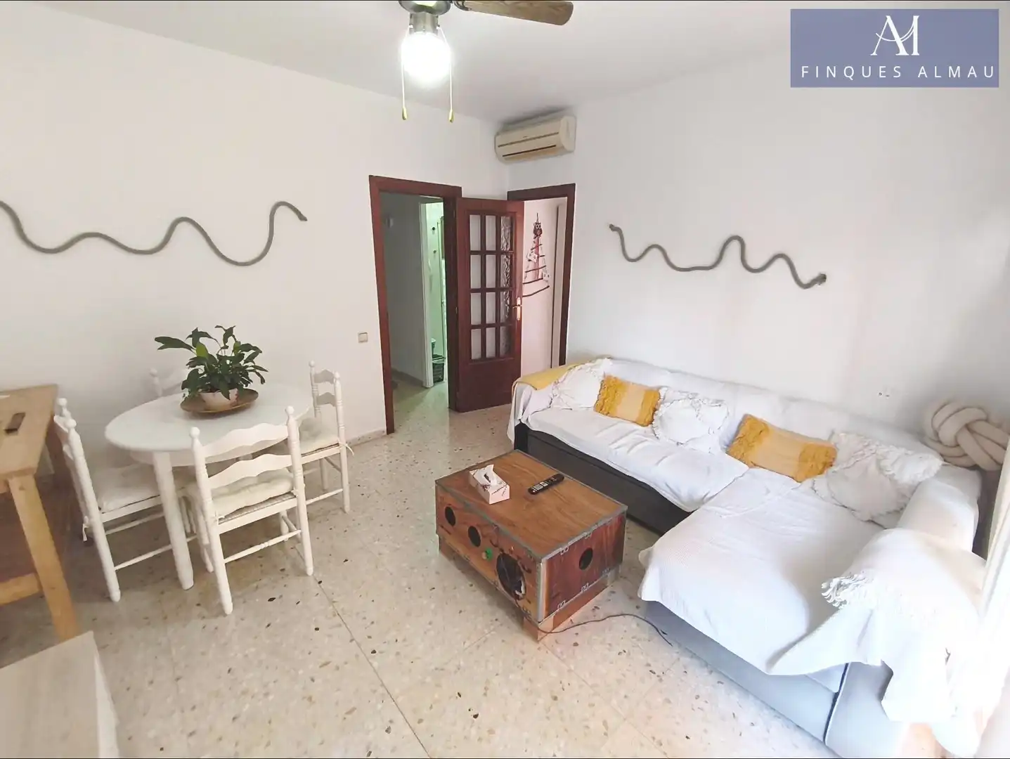 Piso en venta en Carrer ROGER DE LLURIA, 3, Les Roquetes