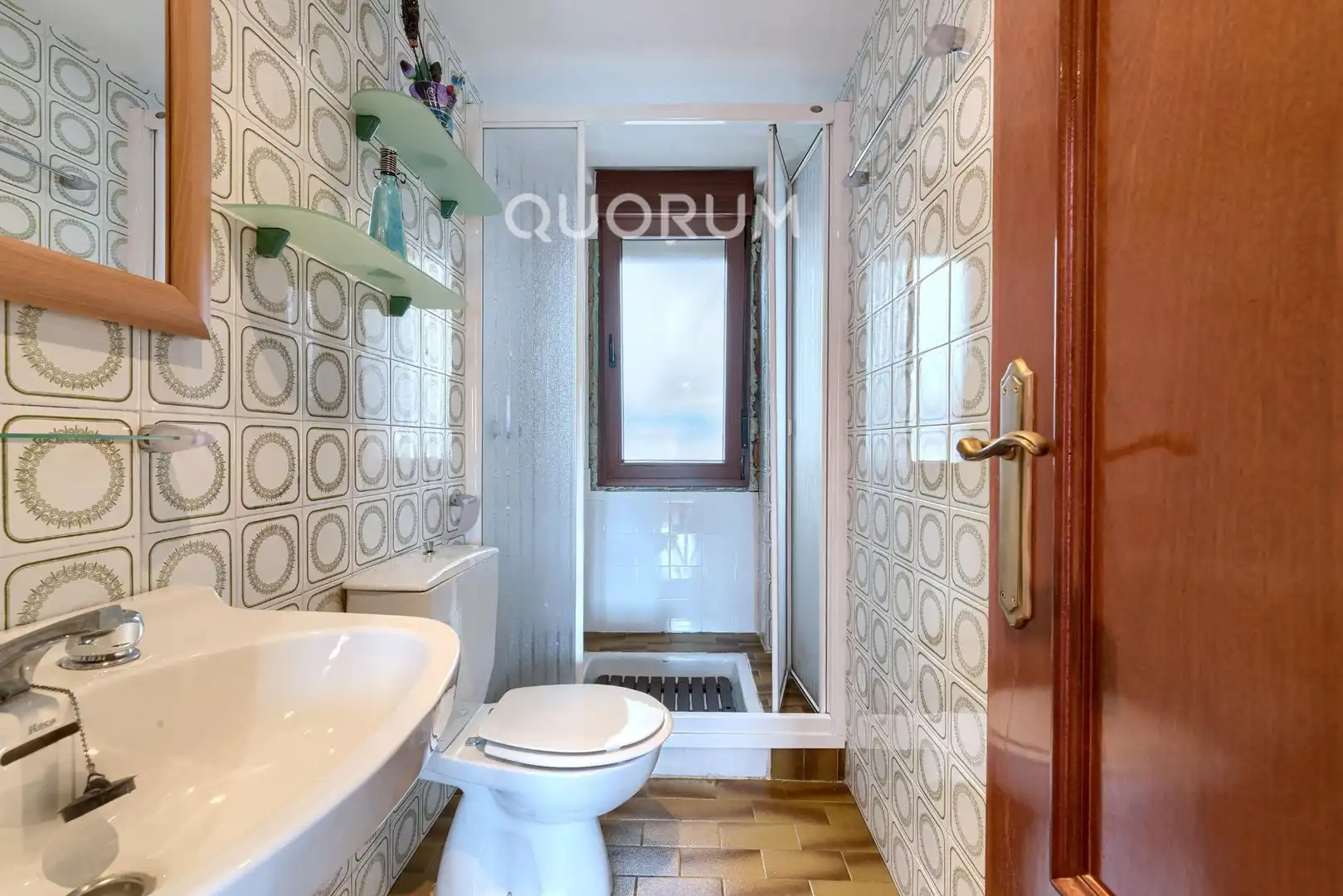 Bathroom of Flat for sale in Bilbao   with Heating, Storage room and Furnished