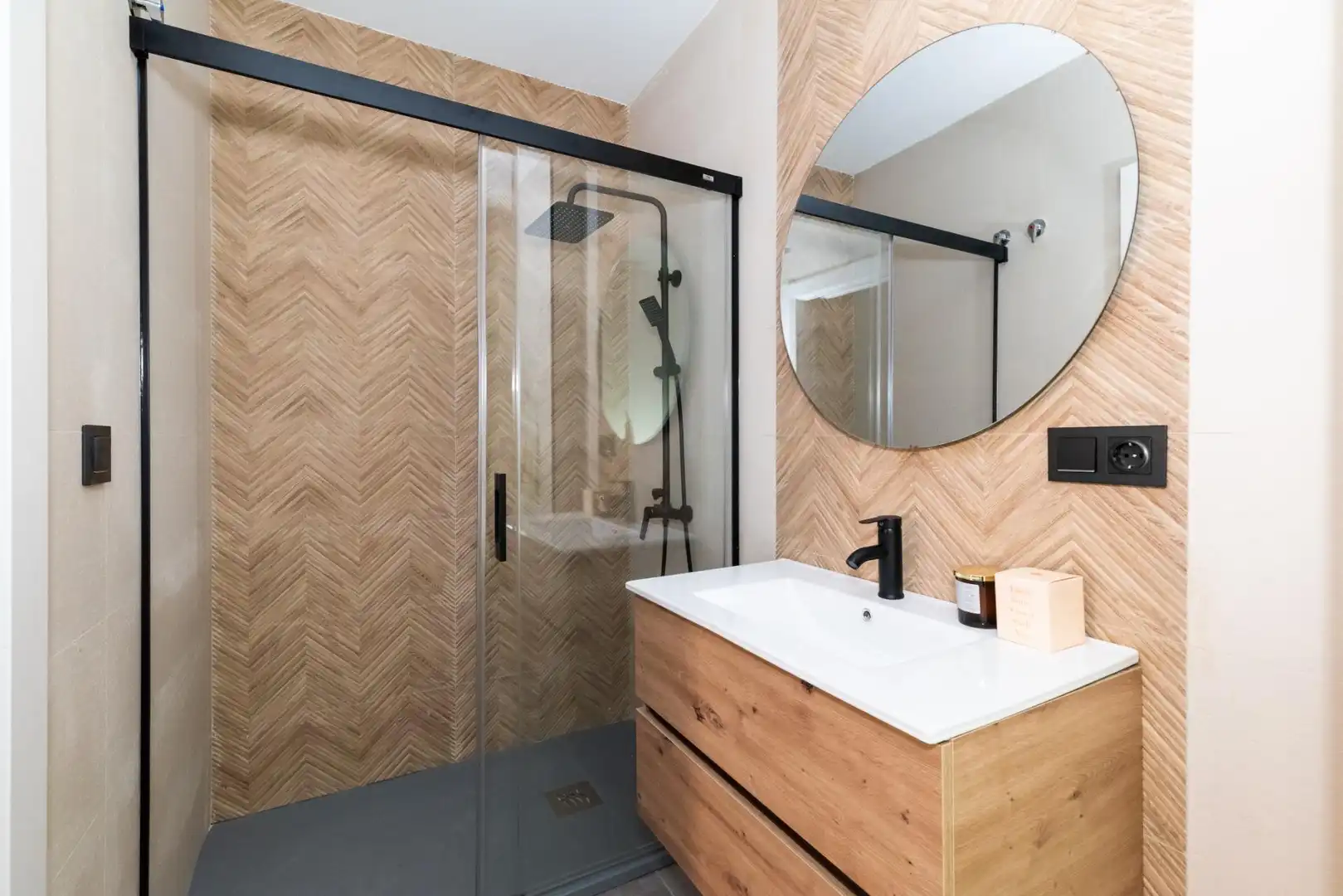 Bathroom of Lofts for sale in Granada  with Air Conditioner, Heating and Furnished